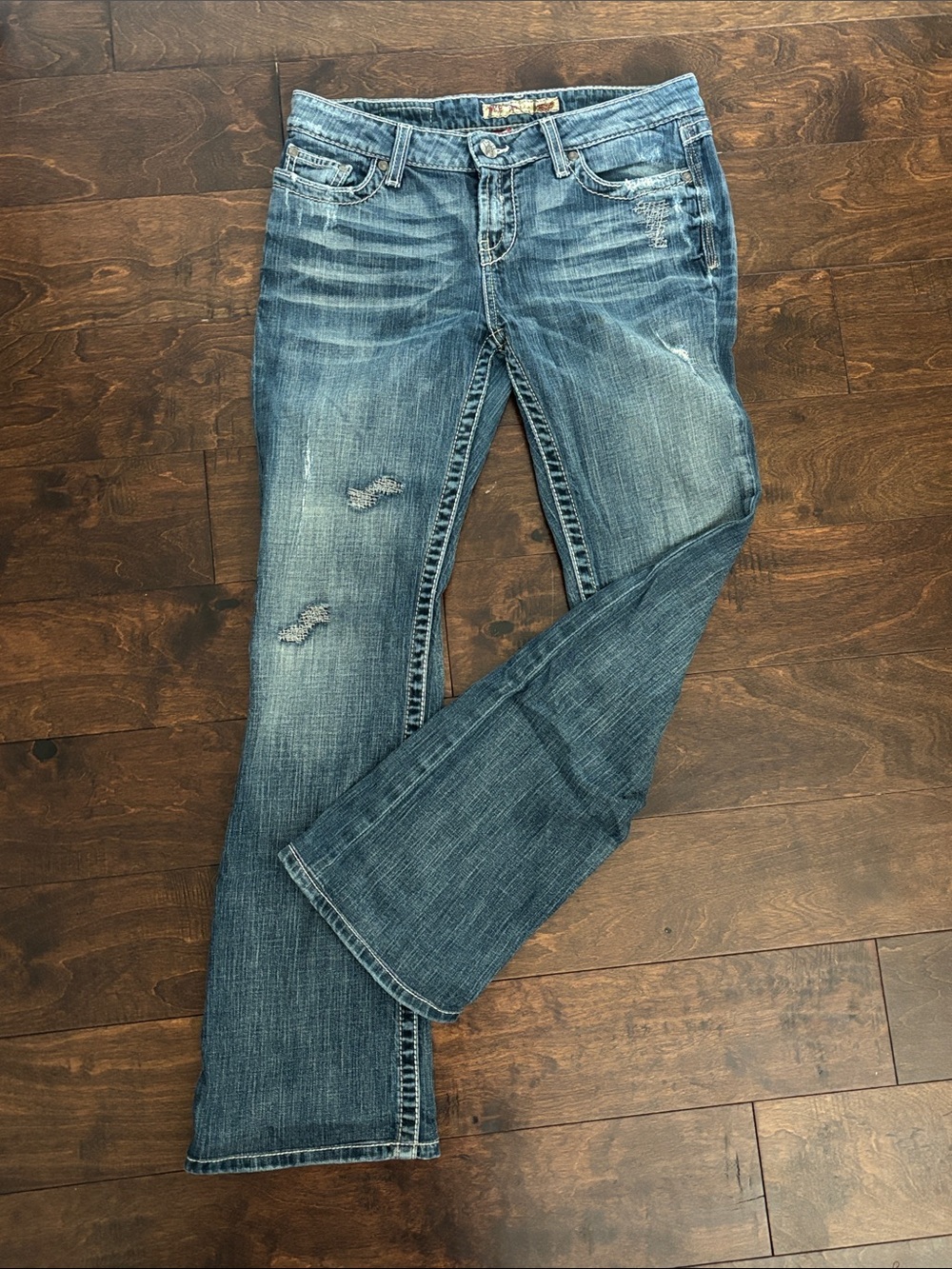 BKE midrise bootcut jeans. 28x33.